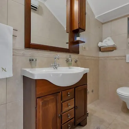 Nikolina - Exklusiv * Makarska